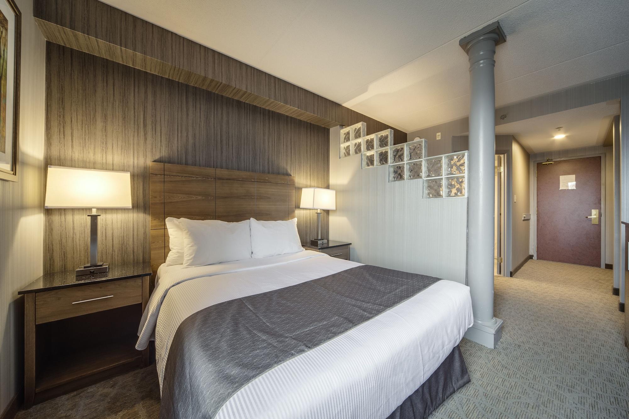 Monte Carlo Inn Airport Suites Мисисага Екстериор снимка