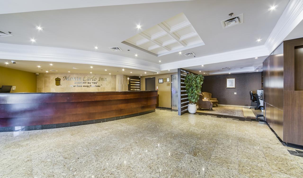 Monte Carlo Inn Airport Suites Мисисага Екстериор снимка